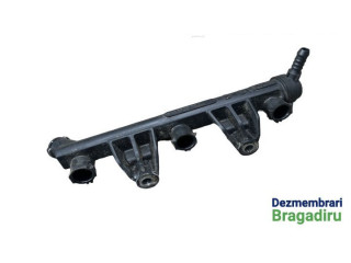 Топливная рампа    Skoda Fabia Mk2 (5J)  