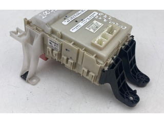 Pojistková skříňka 8273002V50 Toyota Corolla E140 E150 2012