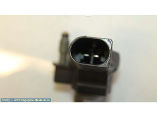 Vstřikovač 03L130277C   Volkswagen Transporter - Caravelle T5     