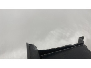 Pojistková skříňka 68239267 Chrysler Pacifica 2017