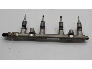 Топливная рампа 04E906036G Volkswagen Golf Sportsvan