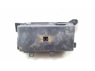 Блок предохранителей 911603E040   KIA Sorento    