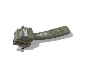 Ручка стеклоочистителей 31264167   Volvo V60