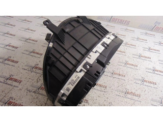 Přístrojová deska Hyundai i40 2013 940033Z050