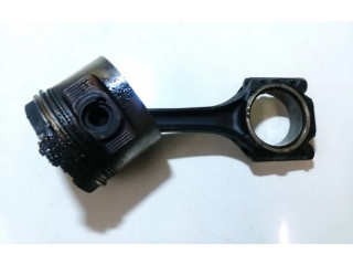  Поршень с шатуном    Volkswagen PASSAT B2  