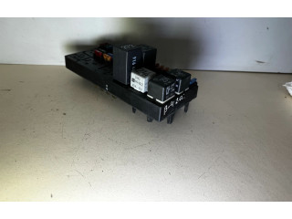 Pojistková skříňka 443941822B, 443941822 Audi 80 90 S2 B4 1993