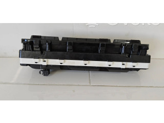 Přístrojová deska Toyota Prius+ (ZVW40) 2012 769166990