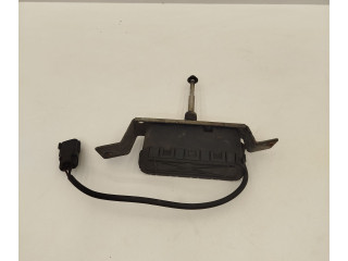 Моторчик стеклоочистителя 8620959, 0390206219    Volvo V70