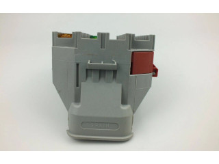 Блок предохранителей  9162439   Volvo V70    