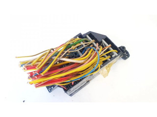 Блок предохранителей  7703297507   Dacia Logan I    