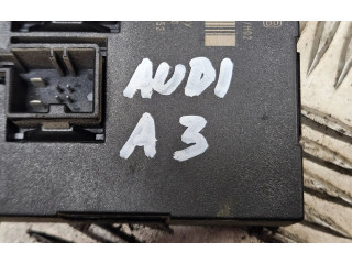 Блок комфорта 8P0959433B, 05550600   Audi A3 S3 8P   