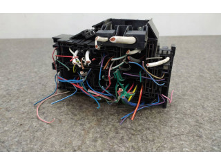 Блок предохранителей MB102802B Subaru Outback