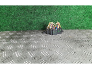 Блок предохранителей    Renault Clio II    