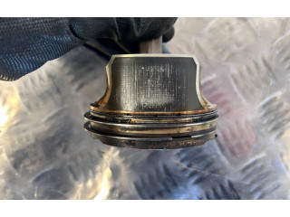 Поршень 326368 Maserati Levante