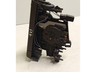 Блок управления климат-контролем 16047563 Chevrolet Blazer