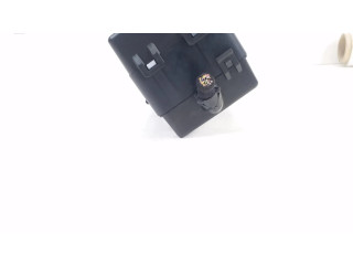 Блок предохранителей 645564633724 Maserati Ghibli