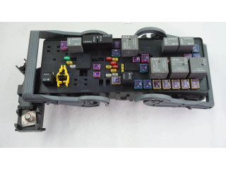 Блок предохранителей  P68143318AE, 68143318AE   Fiat Freemont    