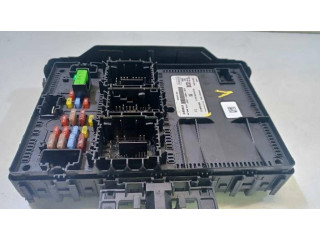 Блок предохранителей 2410953, JX6T15604BCD   Ford Focus    