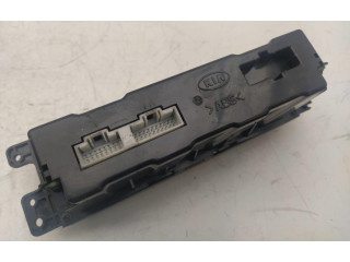 Блок управления климат-контролем 972503E100 KIA Sorento