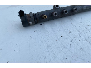 Топливная рампа 31259011   Volvo V70  