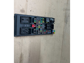 Блок предохранителей DW9314F041 Jaguar XJ X351