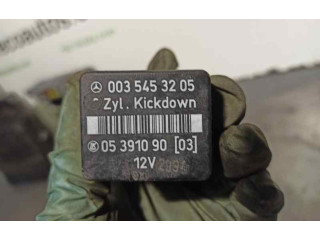 Pojistková skříňka 0035453205, 0539109003 Mercedes-Benz C W202 1995