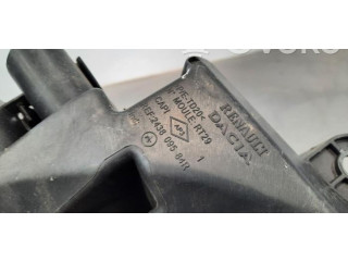 Блок предохранителей 243809584R Dacia Duster