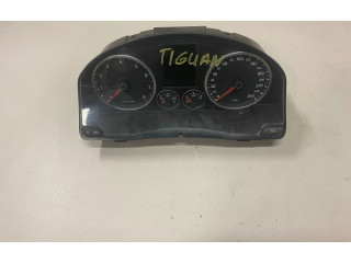 Přístrojová deska  Volkswagen Tiguan 2008 A2C53023102, A2C53025660  