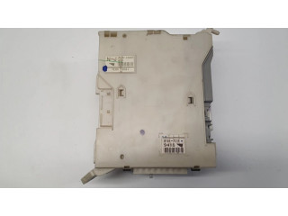 Блок предохранителей  8273053022   Lexus IS 220D-250-350    