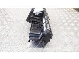 Přístrojová deska Toyota Prius (XW30) 2011 8380047120, 8380047120