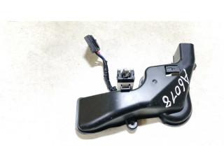 Pojistková skříňka Subaru Impreza III 2009