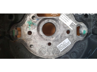 Volant Volkswagen Tiguan 2011 wefhtyrt