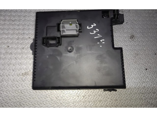 Блок предохранителей 12217799   Volvo S80    