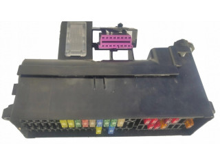   Pojistková skříňka 1T1937615B   Volkswagen Golf Plus 2008