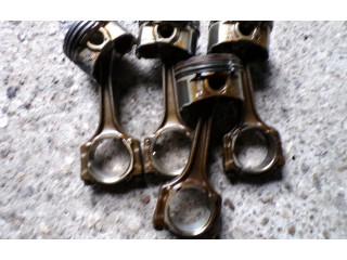 Поршень с шатуном 199A8000 Lancia Delta III