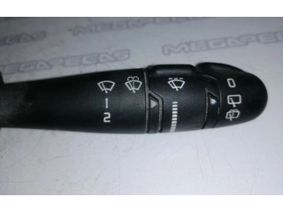 Включатель скорости стеклоочистителей Renault Clio II 1998 - 2001 года 37002A