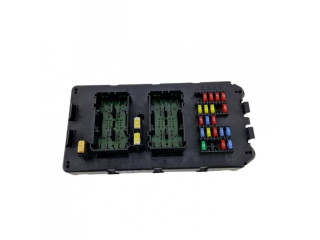 Блок предохранителей 56049915aa Jeep Grand Cherokee (WK)