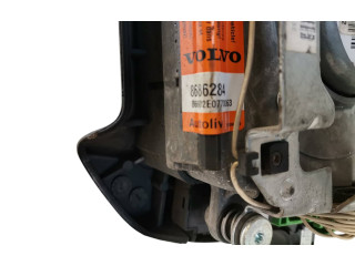 Подушка безопасности водителя 8686284   Volvo V70
