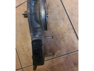 Vstřikovací lišta 0438121087, 048133353 Audi 80 90 B3 AAD