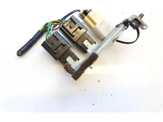   Pojistková skříňka b150, 3211-214-320   Mazda Premacy 2001