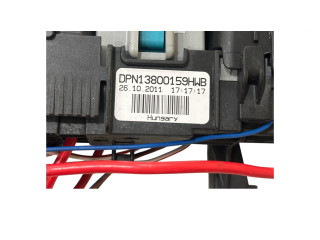 Блок предохранителей  DPN13800159HWB   Volvo V70    