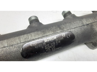 Топливная рампа 0281002527, 8658252   Volvo V70  