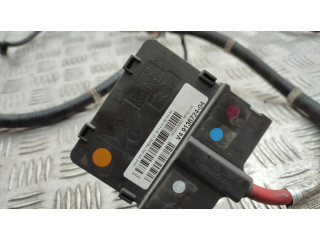 Узел подключения плюсовых проводов