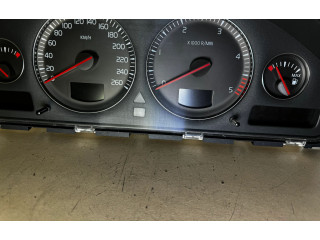 Панель приборов 30682277, 8602885   Volvo V70       