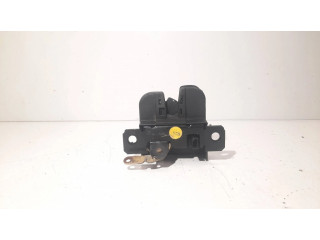 Замок задней крышки