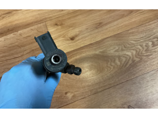 Форсунка 30777526, 30777536    Volvo V70  D5244T5 