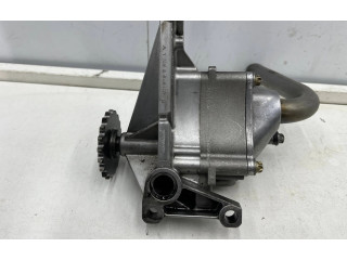 Масляный насос   6111810201, a6121810047  Mercedes-Benz Vito Viano W639 