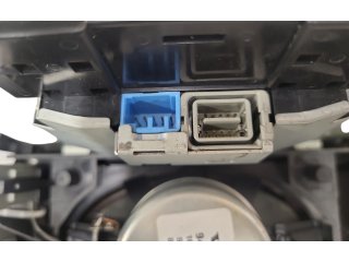 Дисплей 306562451, 9472340 Volvo XC90