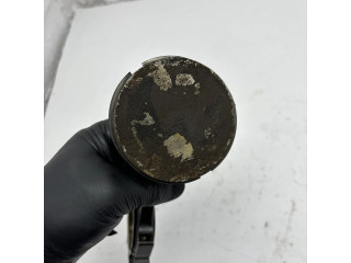 Píst 40151, Q7DA Ford Focus pro benzínový motor 1.8 Q7DA