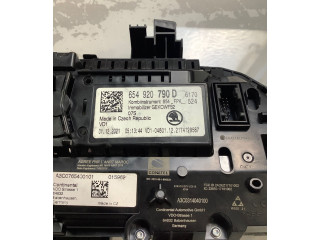 Панель приборов 654920790D Skoda Scala